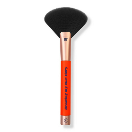 Real Techniques Dare To Be You X Female Collective Genuine Glow Fan Makeup Brush