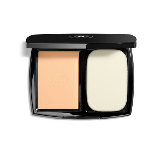 Chanel ULTRA LE TEINT Ultrawear All-Day Comfort Flawless Finish Compact Foundation